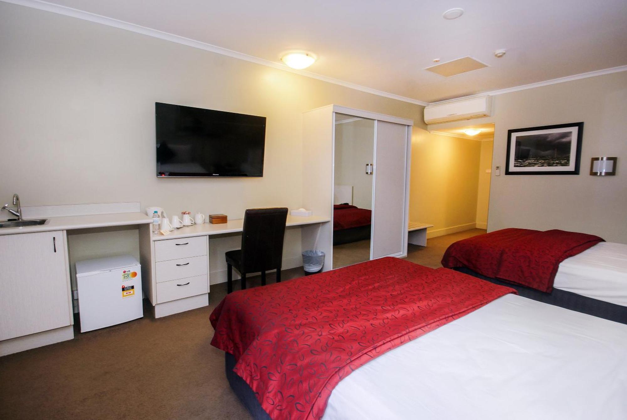 Isa Hotel Маунт-Айза Номер фото